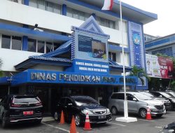 “Rp383 Miliar Digelontorkan, Rp1,7 Miliar Kelebihan Bayar: Dinas Pendidikan Sumsel Kembalikan Dana, Tapi Sorotan Publik Tetap Ada”