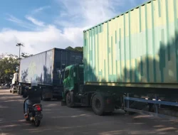 “Sindikat Balpres Batam: Misteri Segel Resmi yang Membongkar Borok Pengawasan di Kawasan FTZ”