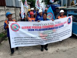 “TKBM Palembang Gedor Regulasi STS: Tuntut Negara Kembalikan Hak Kerja Rakyat Dermaga”