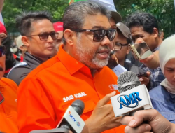 “Demo Buruh di Istana Memanas, Pengamanan Dinilai Represif”