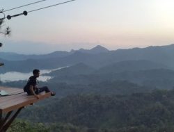 “Wisata Kulon Progo, Harmoni Alam, Ekonomi Lokal, dan Tantangan Tata Kelola”