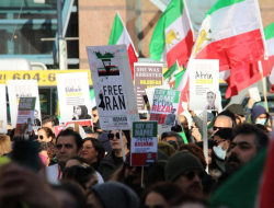 “Ratusan Ribu Warga Dunia Turun Jalan Dukung Revolusi Iran”
