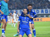 “Lini Depan Melimpah, Persib Justru Diuji Dilema Taktik Jelang Laga Krusial”