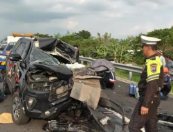 “Polisi Sebut Sopir Diduga Mengantuk, Kecelakaan Gus Hilman Tewaskan Dua Pendamping Staf”